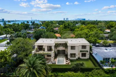 1259 NE 97th St, Miami Shores: photo 1 of 22