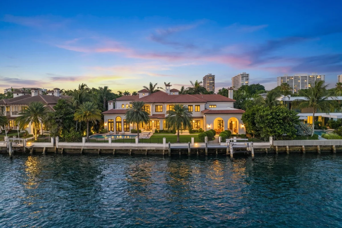 1207 Spanish River Rd, Boca Raton: photo 1 of 101