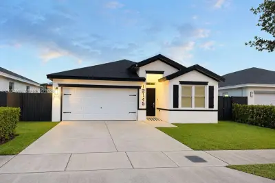 12145 SW 249th St, Homestead: photo 1 of 18