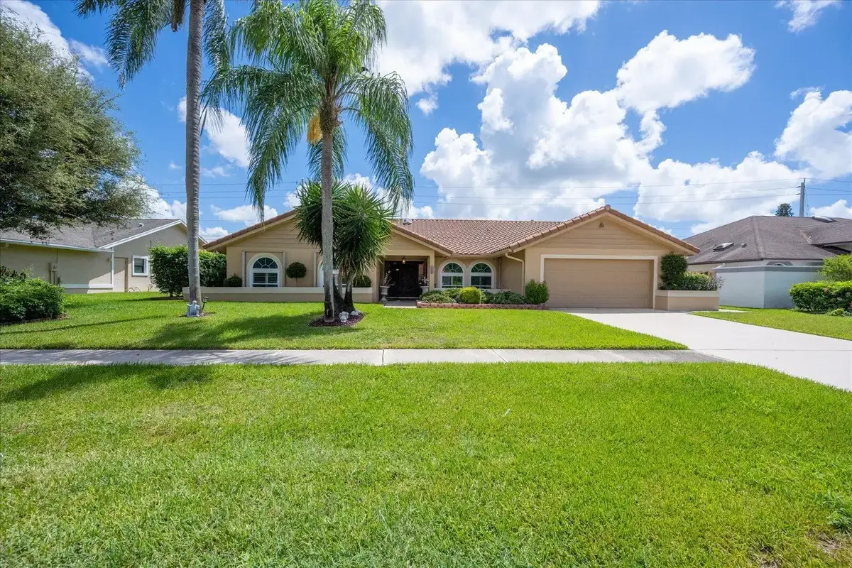 1654 Farmington Cir, Wellington: photo 1 of 33