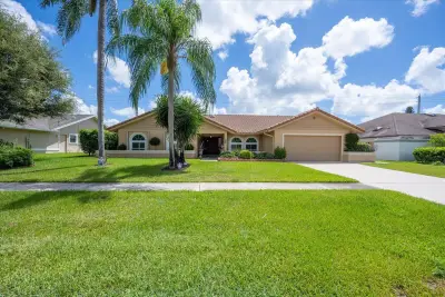 1654 Farmington Cir, Wellington: photo 1 of 33