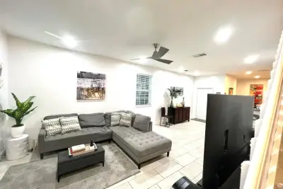 2046 Madeira Dr, Weston: photo 1 of 34