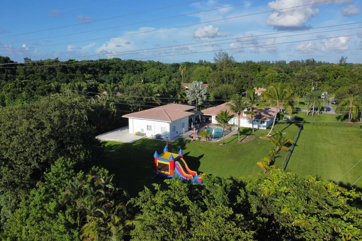 2681 SW 156th Ave, Davie: photo 1 of 14