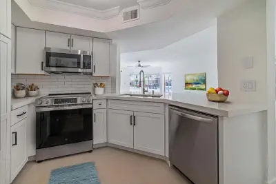 815 W Boynton Beach Blvd #12-106, Boynton Beach: photo 1 of 42