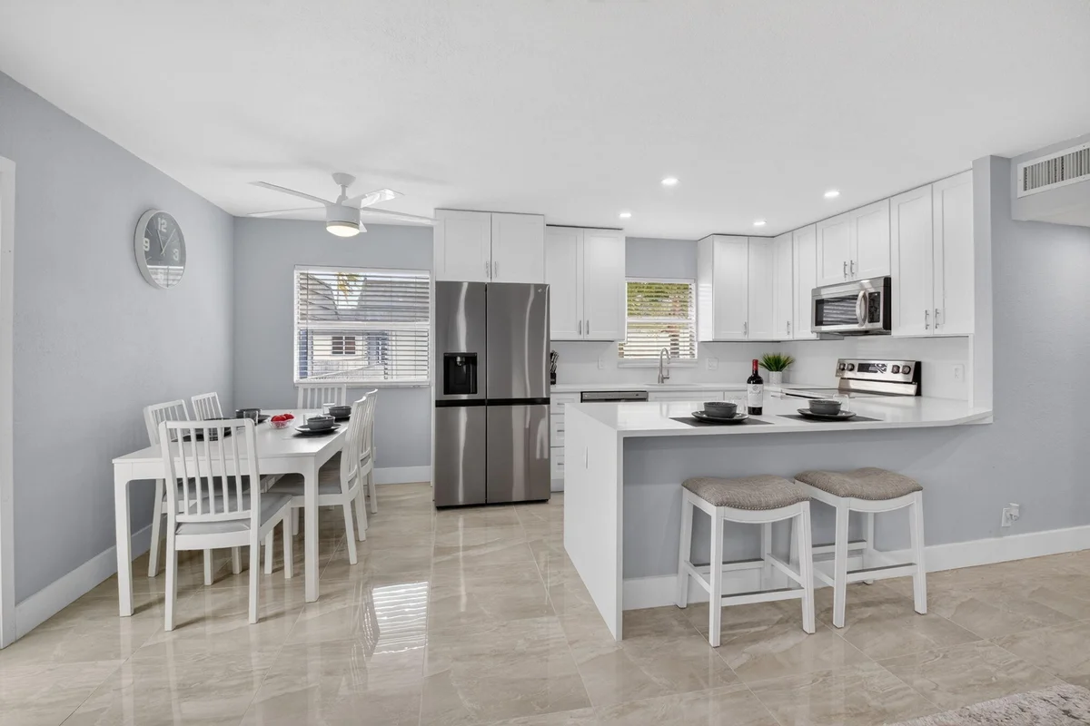 321 Saxony Trl #G, Delray Beach: photo 1 of 38