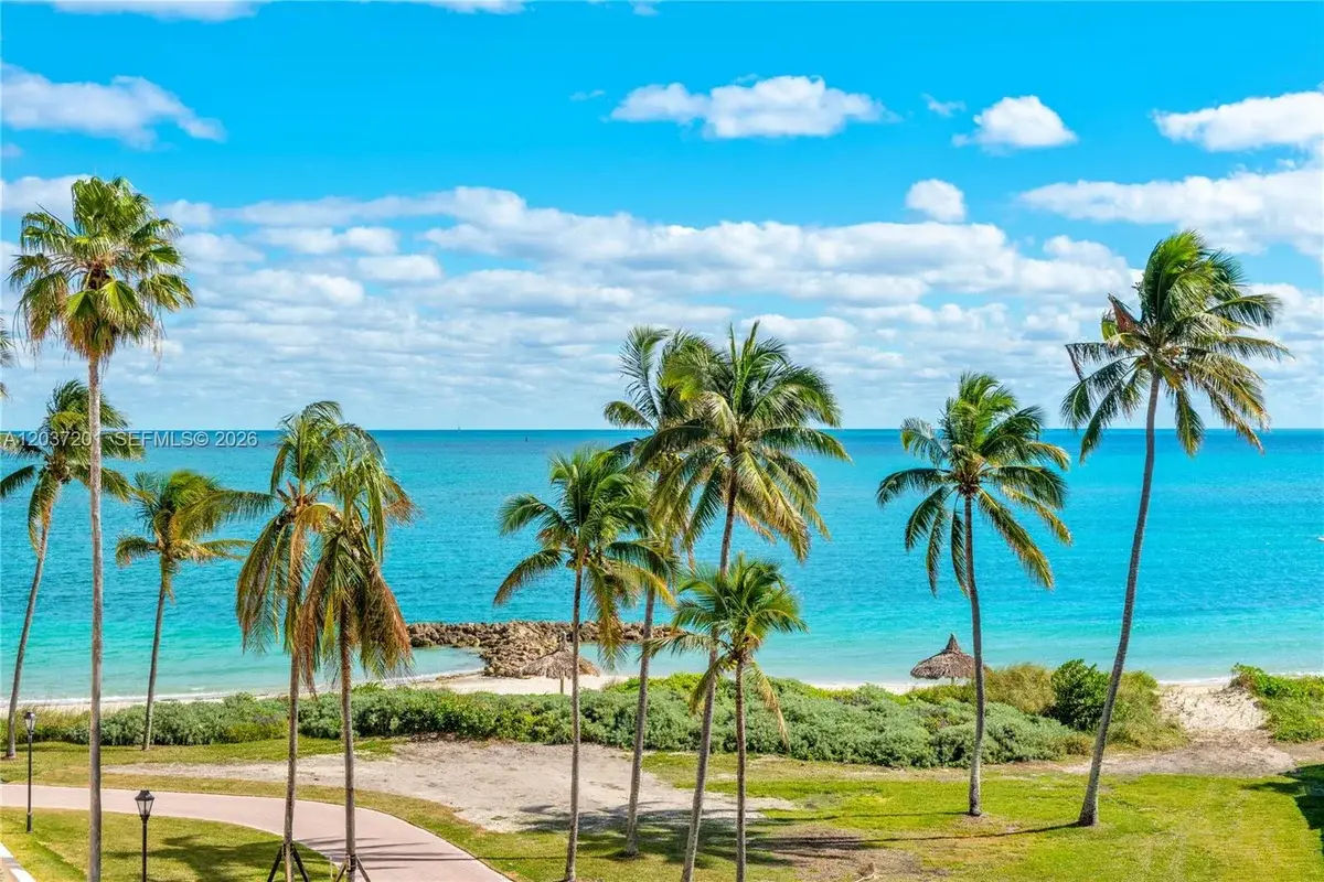19242 Fisher Island Dr, Miami Beach: photo 1 of 23