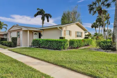 2592 E Dudley Dr E #A, West Palm Beach: photo 1 of 58