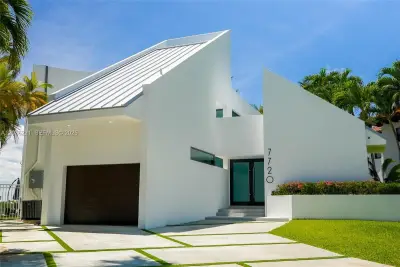 7720 Miami View Dr, North Bay Village: photo 1 of 46