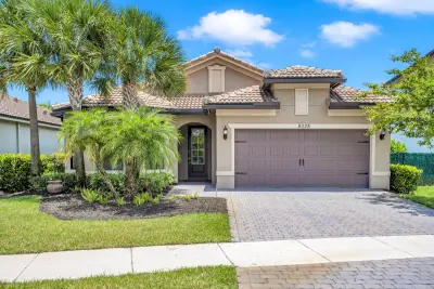 8028 NW 78th St, Tamarac: photo 1 of 38