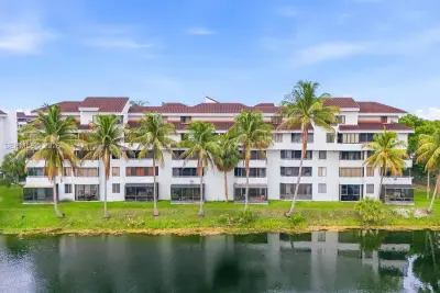 8335 SW 152nd Ave #B-411, Miami: photo 1 of 27