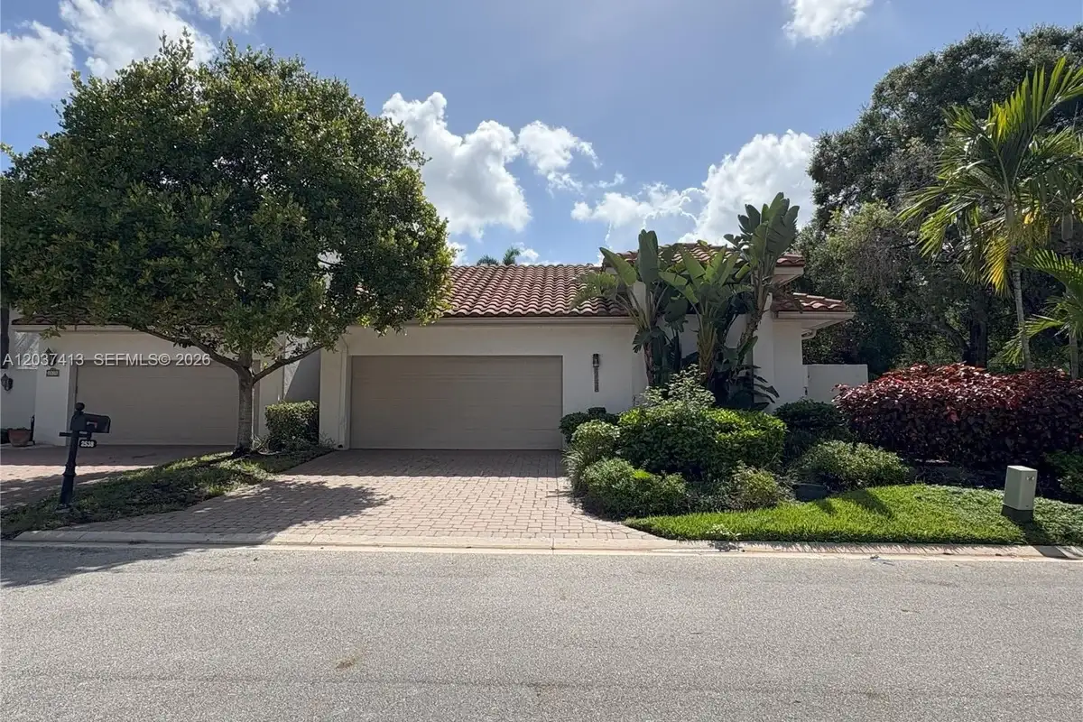 2538 Windsor Way Ct, Wellington: photo 1 of 37