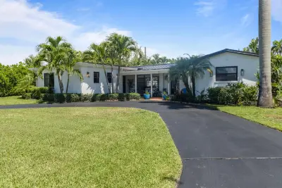 711 SW 27th Way, Boynton Beach: photo 1 of 39