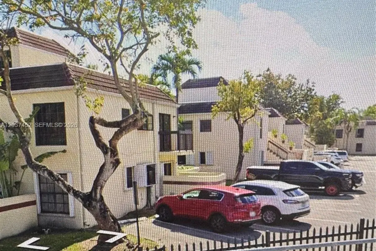 12910 SW 88th Ter #B-203, Miami: photo 1 of 10