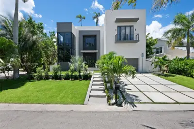 638 Lakeside Harbor, Boynton Beach: photo 1 of 49