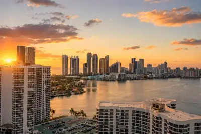 3500 Mystic Pointe Dr #3307, Aventura: photo 1 of 32