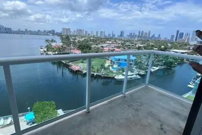 2841 NE 163rd St #901, North Miami Beach: photo 1 of 12