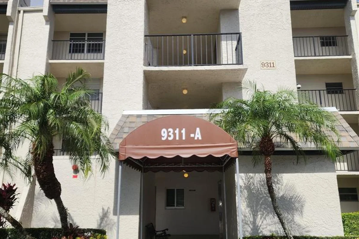 9311 Orange Grove Dr #114, Davie: photo 1 of 1