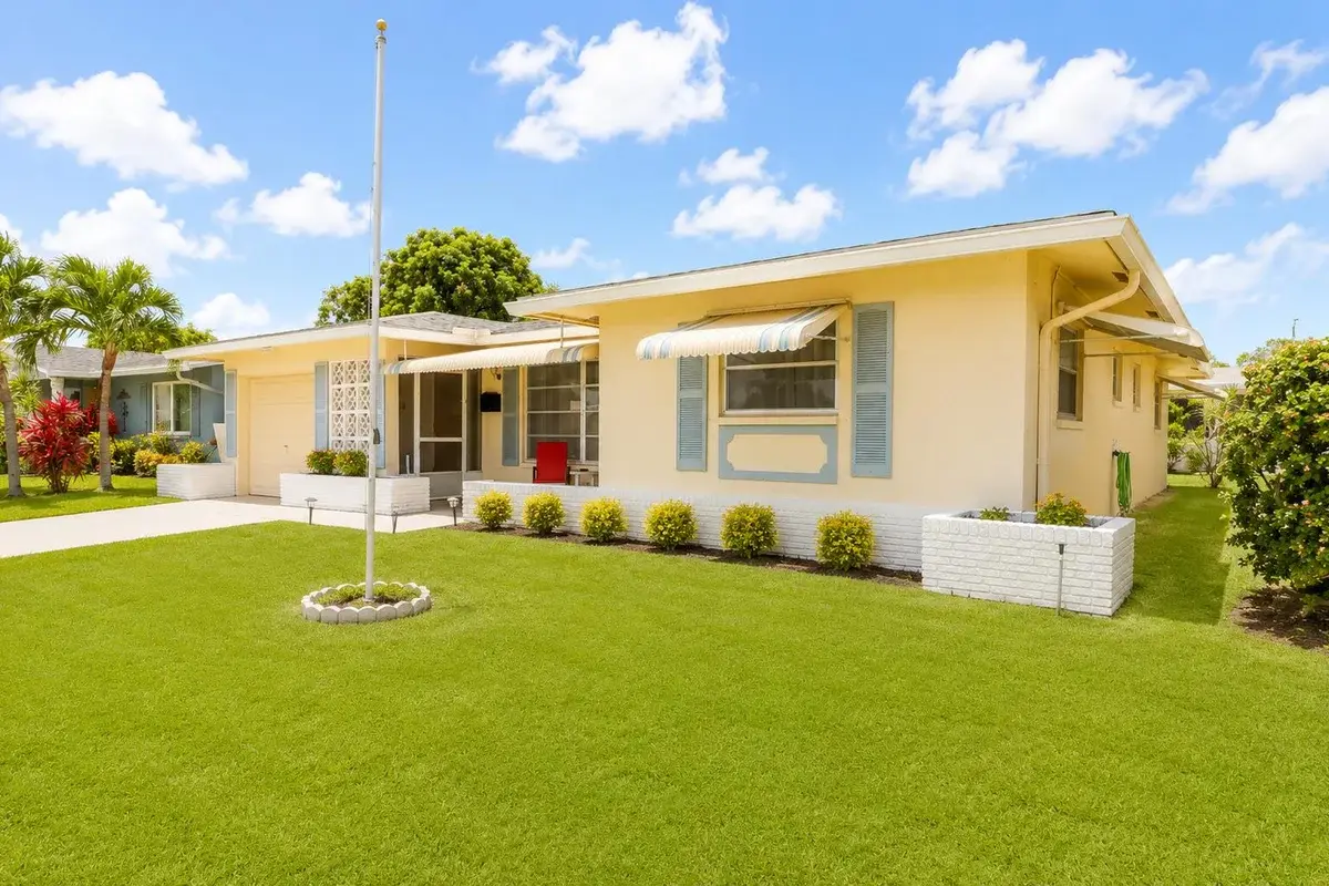 4911 NW 55th St, Tamarac: photo 1 of 25