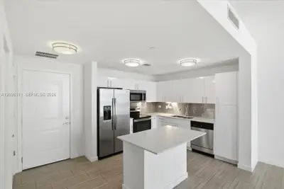 1776 Polk St #703, Hollywood: photo 1 of 69