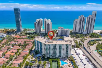 19370 Collins Ave #823, Sunny Isles Beach: photo 1 of 36