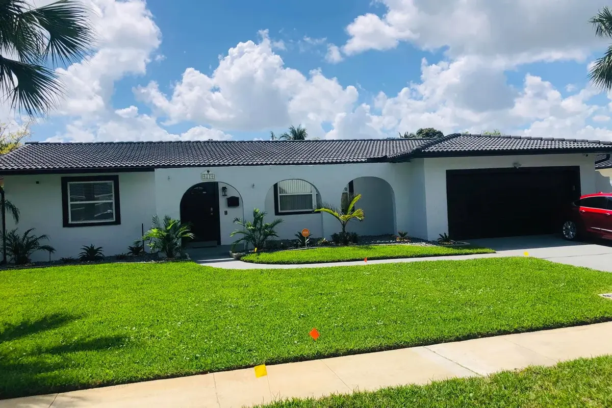 6220 SW 14th St, Plantation: photo 1 of 37