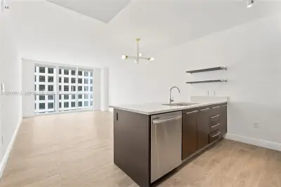 500 Brickell Ave #1906, Miami: photo 1 of 23