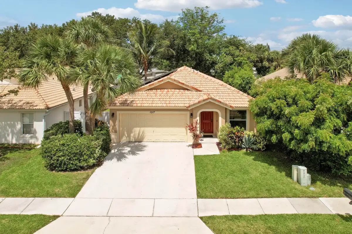 1017 Fosters Mill Rd, Boynton Beach: photo 1 of 44