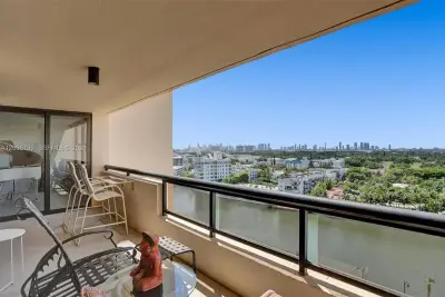 2555 Collins Ave #1508, Miami Beach: photo 1 of 65