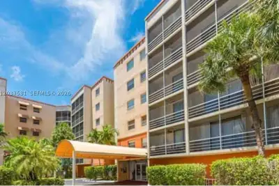 2821 N Miami Beach Blvd #5-T, North Miami Beach: photo 1 of 25