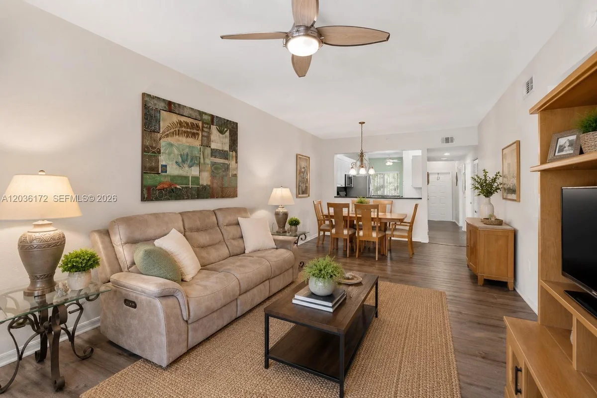 7715 Yardley Dr #212, Tamarac: photo 1 of 90