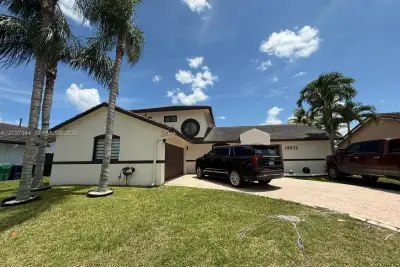 14832 SW 169th Ln, Miami: photo 1 of 69