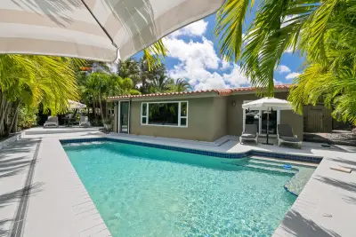 5210 NE 17th Ter, Fort Lauderdale: photo 1 of 39