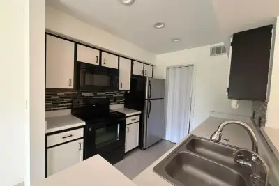 815 W Boynton Beach Blvd 13-103 #15-103, Boynton Beach: photo 1 of 9