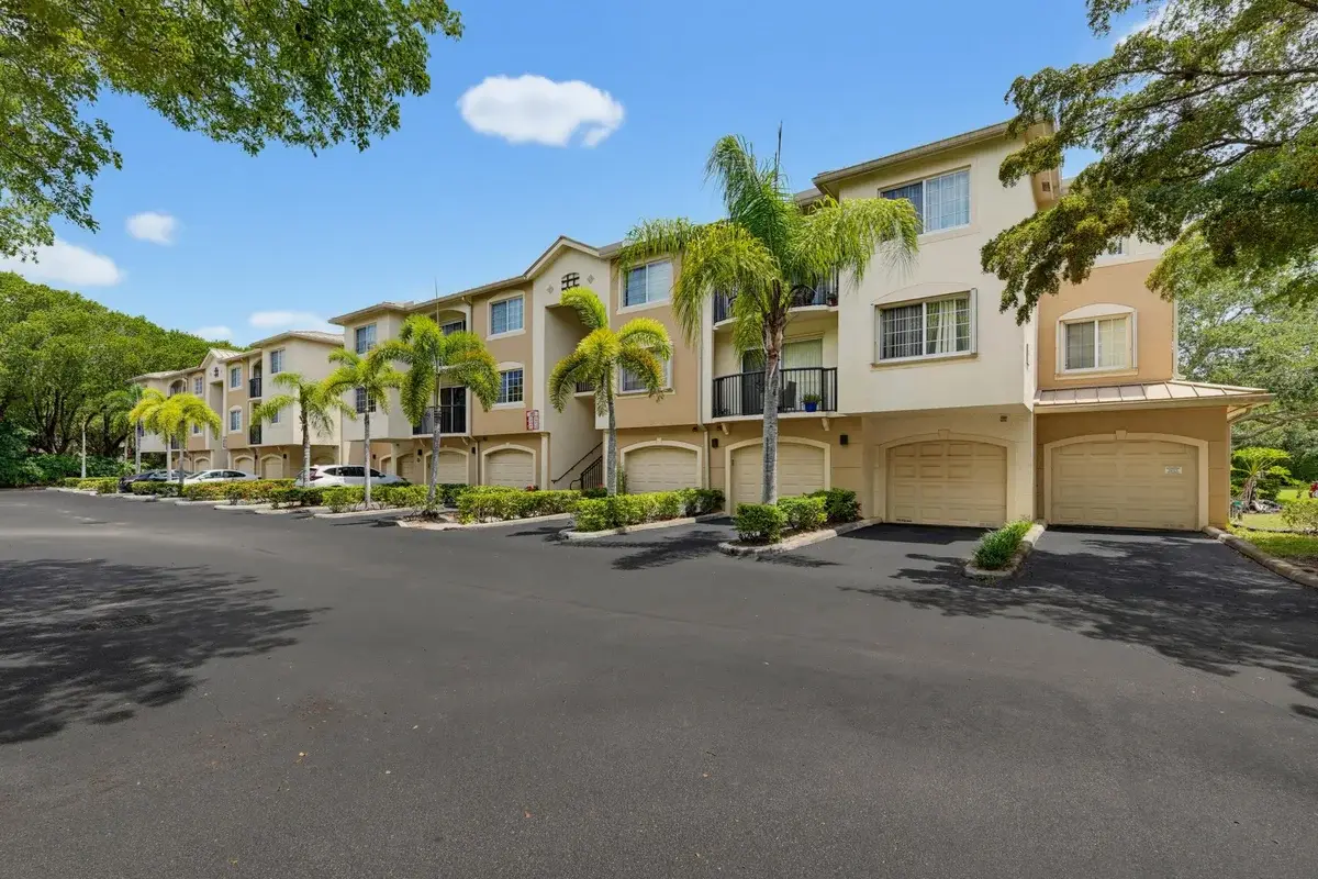 400 N Crestwood Ct N #417, Royal Palm Beach: photo 1 of 45