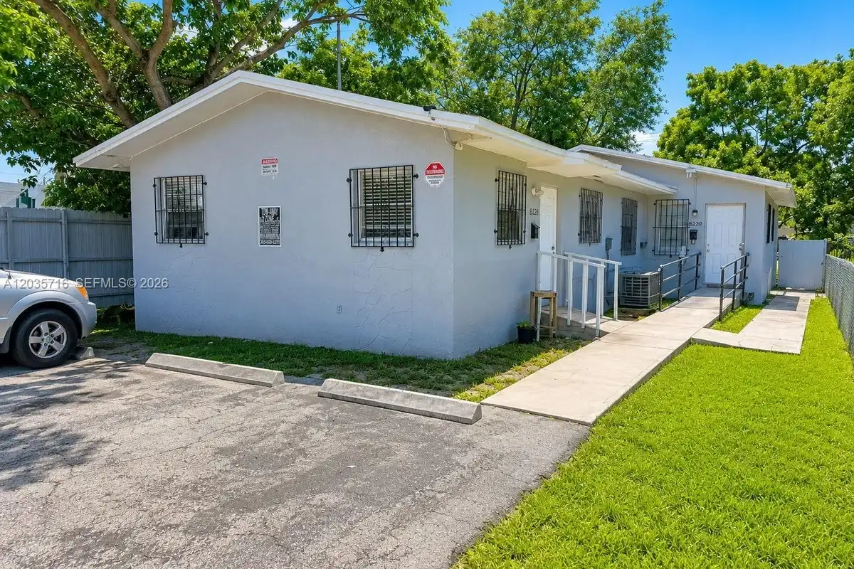 6228 NW 4th Ave #2, Miami: photo 1 of 9