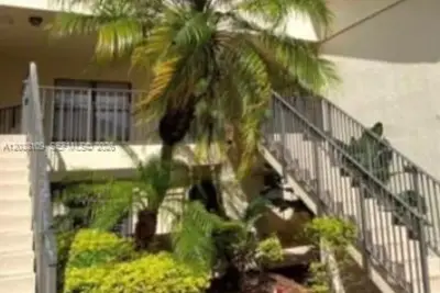1442 Lake Crystal Dr #G, West Palm Beach: photo 1 of 1