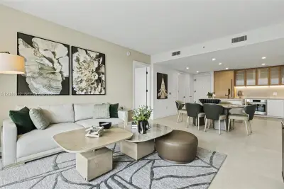2200 Brickell Ave #219, Miami: photo 1 of 32