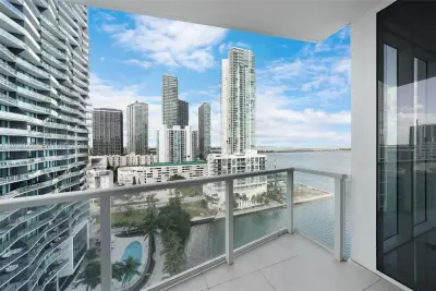601 NE 27th St #1501, Miami: photo 1 of 43