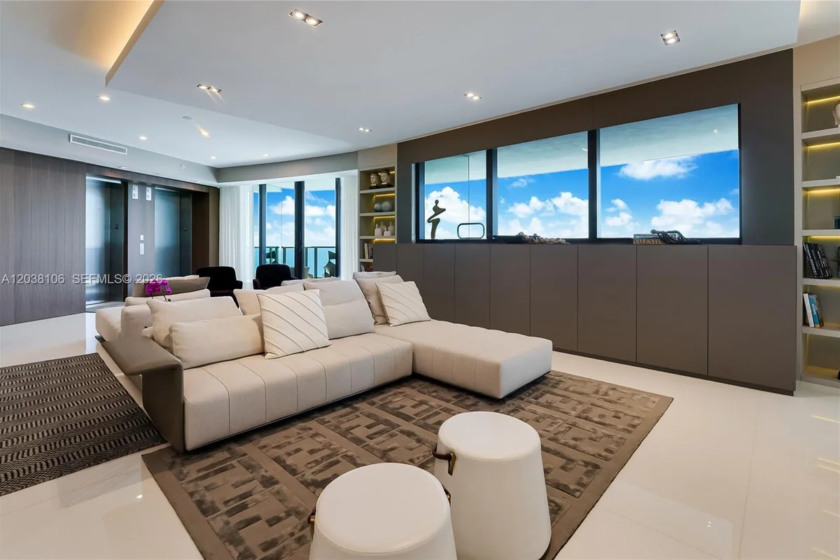 18555 Collins Ave #3301, Sunny Isles Beach: photo 1 of 55