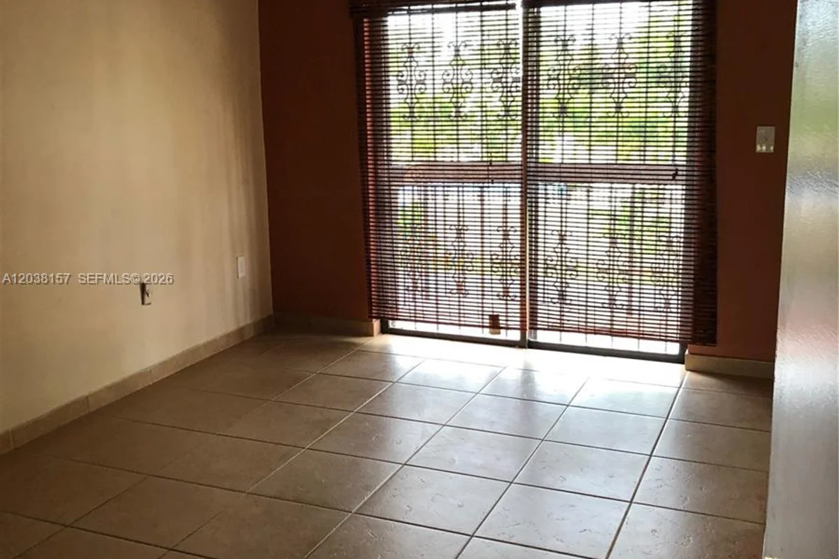 3808 SW 79th Ave #63, Miami: photo 1 of 11