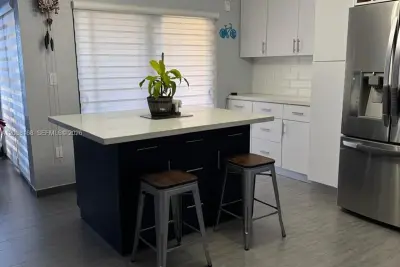 8820 SW 123rd Ct #L410, Miami: photo 1 of 19