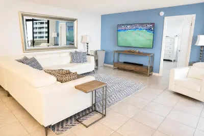 2800 N Ocean Dr #B-12c, Riviera Beach: photo 1 of 31