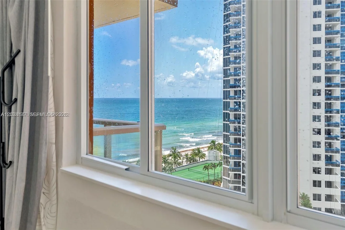 19201 Collins Ave #1001, Sunny Isles Beach: photo 1 of 20