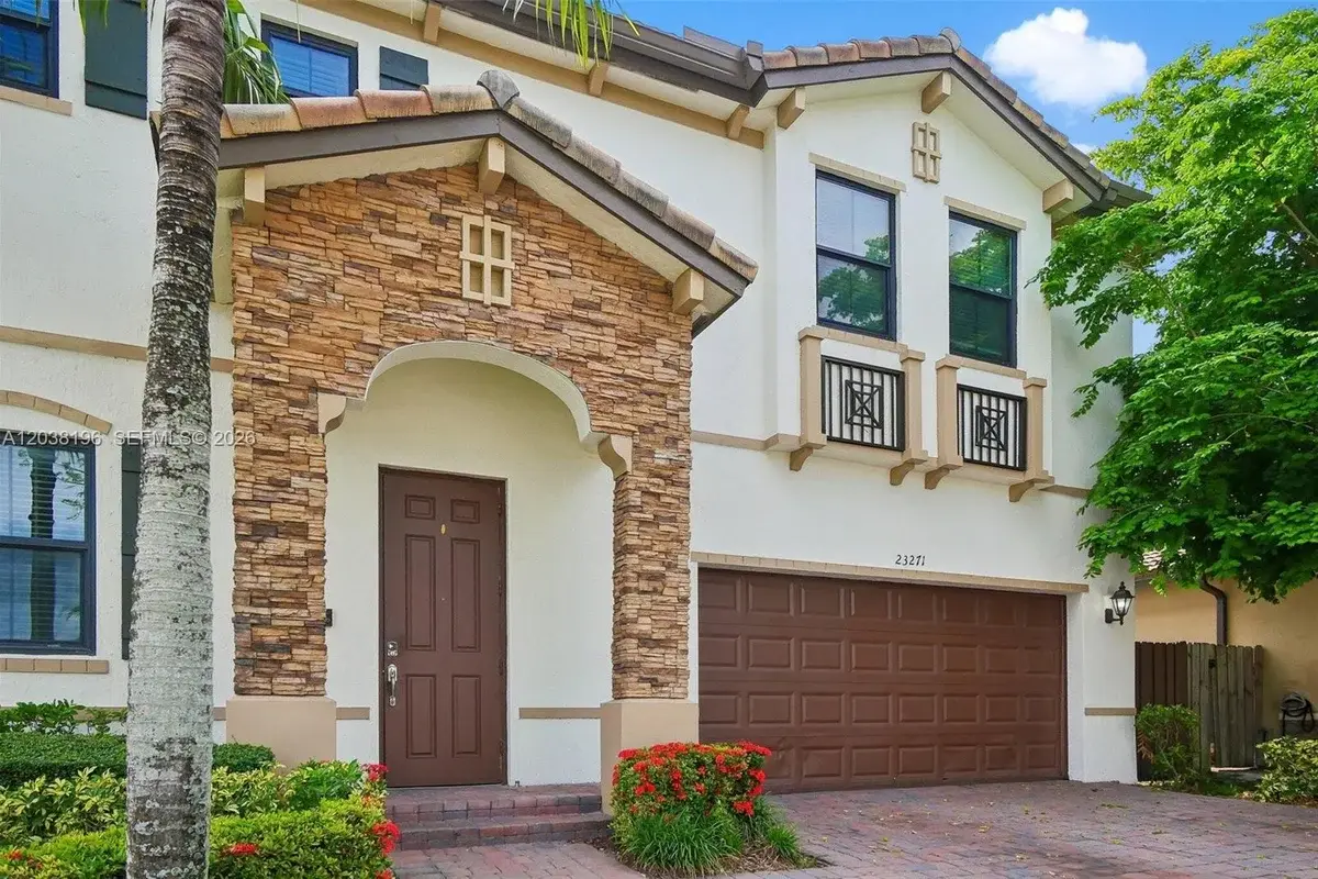 23271 SW 118th Ave, Homestead: photo 1 of 51