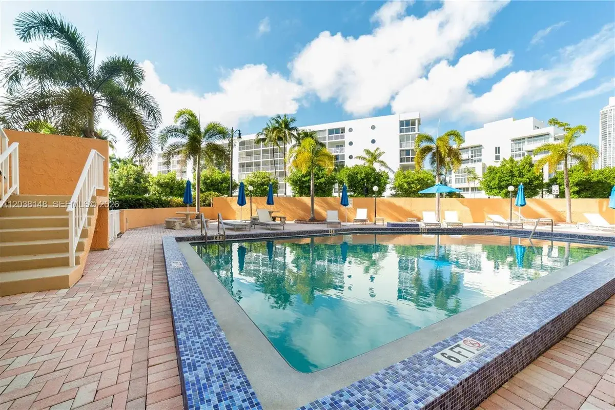 200 178th Dr #7, Sunny Isles Beach: photo 1 of 59