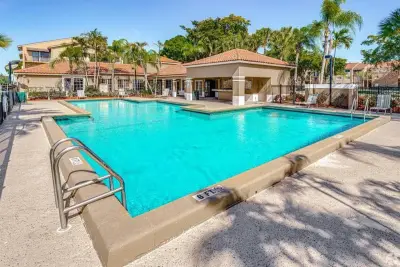 1068 N Benoist Farms Rd #302, West Palm Beach: photo 1 of 13