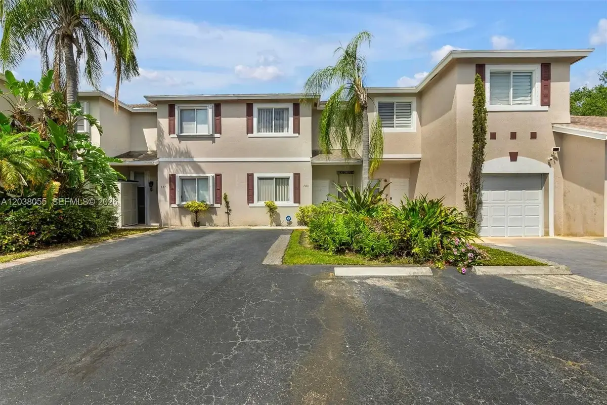 783 NW 42nd Pl, Deerfield Beach: photo 1 of 33
