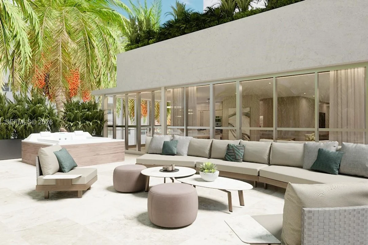 250 Collins Ave #305, Miami Beach: photo 1 of 44