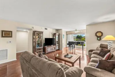 12560 Majesty Cir #401, Boynton Beach: photo 1 of 48