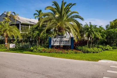 1055 N Franklin Ave #1055G, Homestead: photo 1 of 28